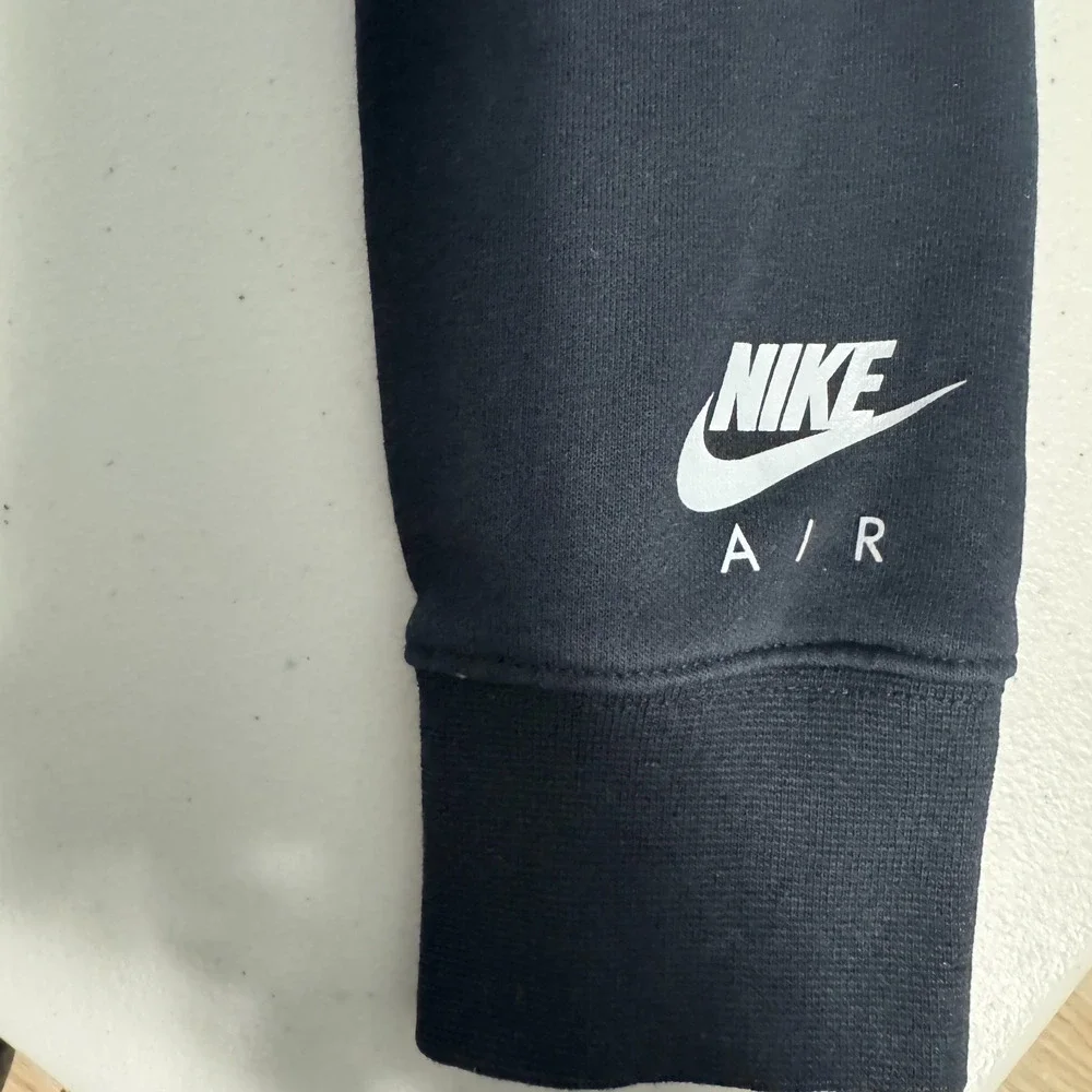 Nike Girl's M Hoodie Sportswear Cropped Swoosh‎ Causal Everyday School Cool